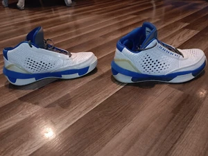 Scarpe da basket Air Jordan 2010 team blu e bianco #415093-142 da uomo taglia 9,5 - Foto 1 di 13