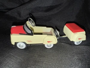 Hallmark Kiddie Car Classics 1940 Custom Roadster mit Anhänger Limited Edition - Bild 1 von 5