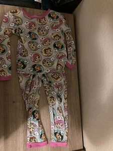 Disney Princess Gray Pajamas 6 Pants Long Sleeve Jasmine Belle Ariel Rapunzel - Picture 1 of 3