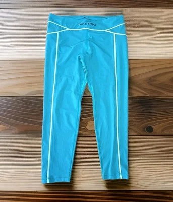 Nike Pro Dri-FIT NWOT Capri Leggings Womans Size XL Green Glow Training H2 - Image 1 of 4
