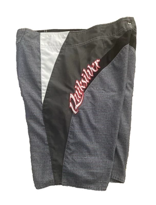 Pantalones Cortos De Colección Quicksilver 34 Gris Bañador Surf Patinador Spellout Y2K Foto 1 de 4