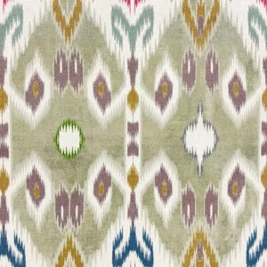 Zena Ikat Matcha Tessuto 137 cm Tende Tribali Geometriche Tappezzeria al metro - Foto 1 di 2