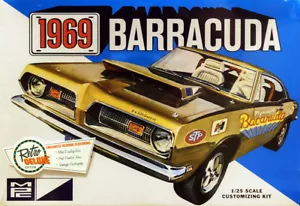 Playmouth Barracuda 1969 1:25 MPC Model Kit kit di montaggio MPC832 - Foto 1 di 2