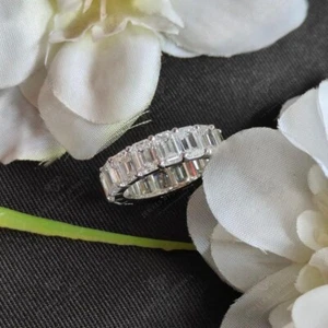2Ct Emerald Lab Created Diamond Women's Wedding Band Ring 14K White Gold Plated - Picture 1 of 5
