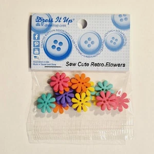 Dress It Up Novelty Buttons - Cute Retro Flowers - Craft, Jewellery, Cake Making - Picture 1 of 2