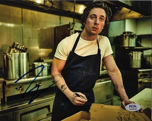 Foto firmada autografiada (EL OSO) 8x10 de Jeremy Allen White con certificado de autenticidad PSA AO25259 - Imagen 1 de 1