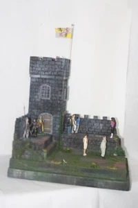 70755 Ritterburg Ruine Neuheim, zu 7cm Sammelfiguren, Fertigmodell Mischbauweise - Picture 1 of 10