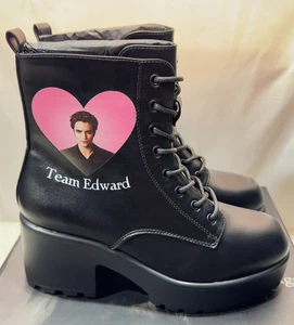 Botas de plataforma Koi UK 5 / EU 38 Twilight Team Edward negras imitación cuero cremallera - Imagen 1 de 18