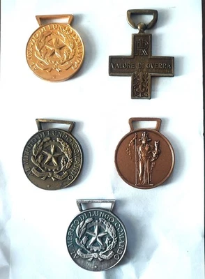 Lotto Medaglie Varie Riconi - Immagine 1 di 2