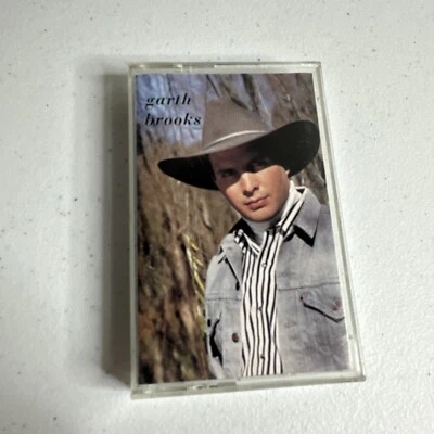 Vintage 1989 Garth Brooks Self Titled Cassette Tape Country Foto 1 de 4