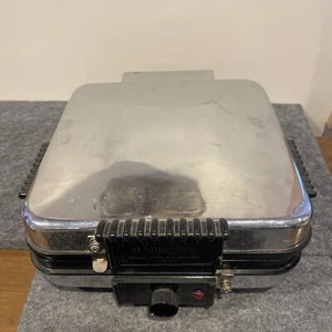 VillaWare 6150 Multi-Baker 4-in-1 Waffle Maker Griddle VGC VNTG Nonstick - Picture 1 of 9