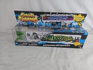 Subway Surfers Kustom Kings Midtown Beats Train design e colore con pennarelli e fig - Foto 1 di 10