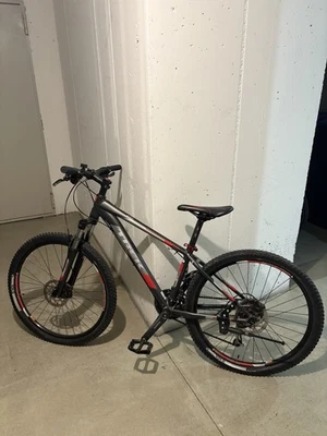 Trek Fahhrad Virtual 15.5 Actual 14.5 - Bild 1 von 4