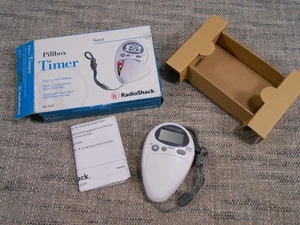Radio Shack Pill Box Timer Clock Medication Reminder Alarm Box  NOS 2001 - Picture 1 of 10
