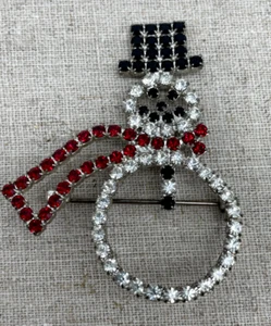 Vintage Snowman Winter Tophat Scarf Rhinestone Brooch Silvertone - Picture 1 of 8