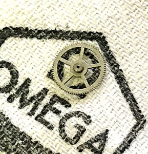 Lemania 1340 1341 1345 teil 8060 Mitnehmerrad for Lwc Chronograph 34 - Picture 1 of 4