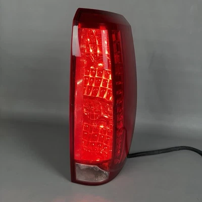 Conjunto de luces traseras laterales para paso derecho Cadillac Escalade EXT (camión) 2007-13 OEM Foto 1 de 4