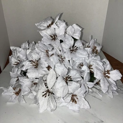 "13 tallos de flor de pascua de 9"" blancos de imitación con color dorado picos de Ashland"  Foto 1 de 4