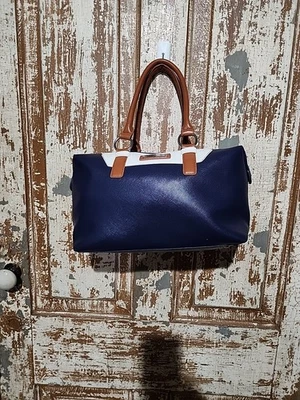 Bolso de noche para mujer Adrienne Vittadini Foto 1 de 4