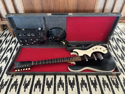 ¡Raro! Guitarra eléctrica Silvertone 1449 1963-64 con amplificador en estuche ¡Excelente!! Foto 1 de 4