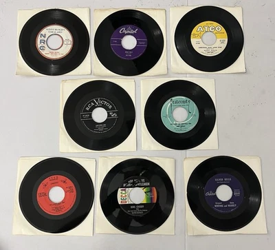 Lot of (8) Miscellaneous Christmas Music 45 RPM Records - Lot #9 - Image 1 of 2