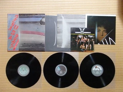 Wings – Wings Over America EPS-50001 Japan 2 booklet Inner sleeve Poster Obi - Image 1 of 4