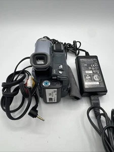 Sony DCR-TRV19 Digital Video Camera Recorder FOR PARTS ONLY w/Battery & Charger - Picture 1 of 18