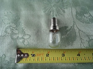 Clear light Bulb for Sewing Machines 220V - 15W 13.5mm Screw-in Type - Picture 1 of 3