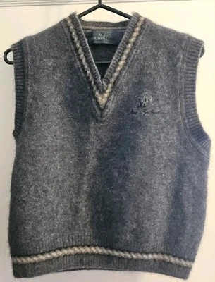 MerinoMink Mens/Youth Sweater Vest Size S Heather Gray Soft Possum Fur SEE  - Image 1 of 4