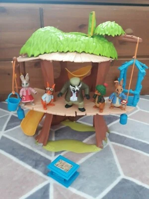 Peter rabbit figures and treehouse  playset Tommy Brook - Image 1 of 4