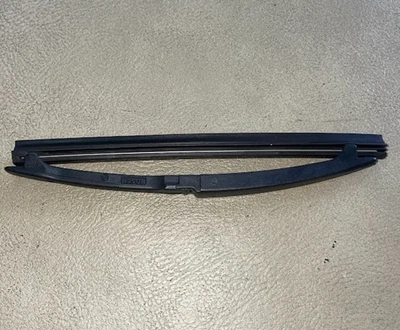 Limpiaparabrisas de faros Mercedes-Benz - 124-820-02-45 - para E300, E320, E420 y E500 Foto 1 de 4