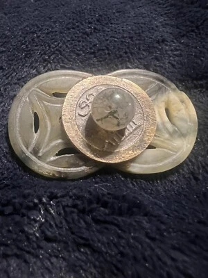 Broche de nefrita espinaca china antiguo de colección ¿posiblemente jade?? Foto 1 de 3