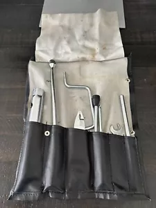 Kit de herramientas de emergencia Porsche 944 924 S Turbo rollo original OEM kit de herramientas - Imagen 1 de 13