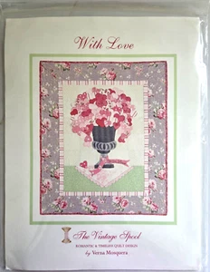 Trapunta modello 30 x 36" con cuori d'amore rose romantica di Vintage Spool 2008 - Foto 1 di 4