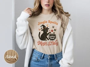 Camiseta de Navidad Jingle Spells Bruja Divertida Gato Negro Vacaciones Linda Halloween - Imagen 1 de 7