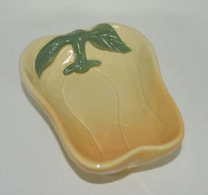 Williams Sonoma Jardin Potager Collection Ceramic Yellow Pepper Dish - Picture 1 of 5