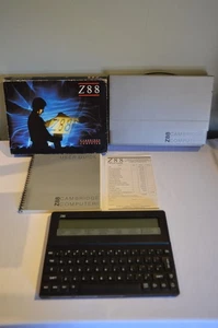 Cambridge Z88 Computer Boxed UK Keyboard + 32K EPROM + 128K RAM Tested & Working - Afbeelding 1 van 18