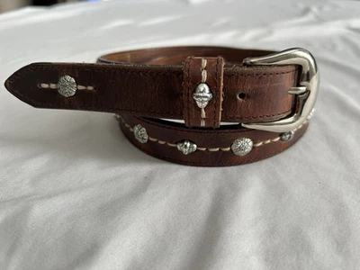 Cinturón de cuero Leather Shop para mujer talla grande o 33 marrón plateado detalles western Foto 1 de 4
