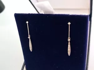 VINTAGE 18 CARAT 750 WHITE GOLD DIAMOND STUD DANGLE EARRINGS ENCRUSTED BOXED1.9g - Picture 1 of 23