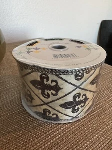 Fleur de Lis Wired Edge Ribbon ~ 2.5" x 25 Yards (Black Flocked Metallic Gold) - Picture 1 of 4