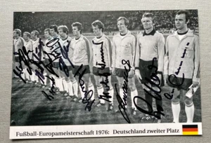 Vice European Champion 1976 DFB Fully Signed Autographed Photo 13x18 Autographs - Picture 1 of 1