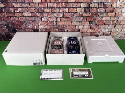 Mark Martin Autógrafo 2005 Equipo Calibre 1/24 Diecast Cromo Set limitado a 600 Foto 1 de 4