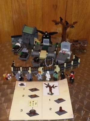 LEGO Harry Potter Cáliz de Fuego 4766 Cementerio Duelo COMPLETO Foto 1 de 4