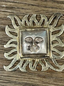 TOZTLI M.R. SIGNED MEXICO HEAVY STERLING 3-D SUNSHINE FACE PENDANT - Picture 1 of 4