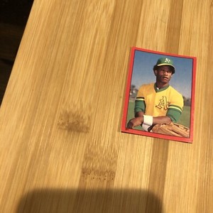 1982 Topps Sticker #221 Rickey Henderson Ex/Mt