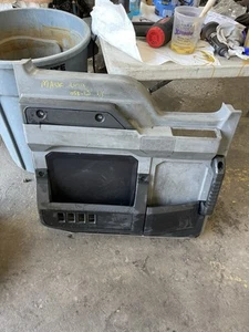 OEM MACK DOOR PANEL 23317313 LH DRIVER SIDE LEFT - Picture 1 of 3