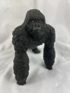 Vanishing Wild Mountain Gorilla Figurine 1990 Safari Ltd Black Plastic 5x5.5” - Picture 1 of 7