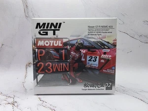 Mini-GT Nissan GT-R Nismo #23 "MOTUL AUTECH GT-T 2021" w/ Figure #875 1:64 - Picture 1 of 1