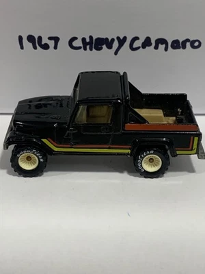 Jeep Scrambler 1982 Hot Wheels Real Riders Bujes blancos GYW Negro Malasia Foto 1 de 4
