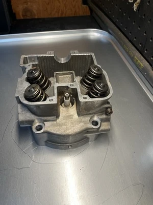 HUSABERG FE400 2000 HUSABERG FE 400 CULATA Foto 1 de 4